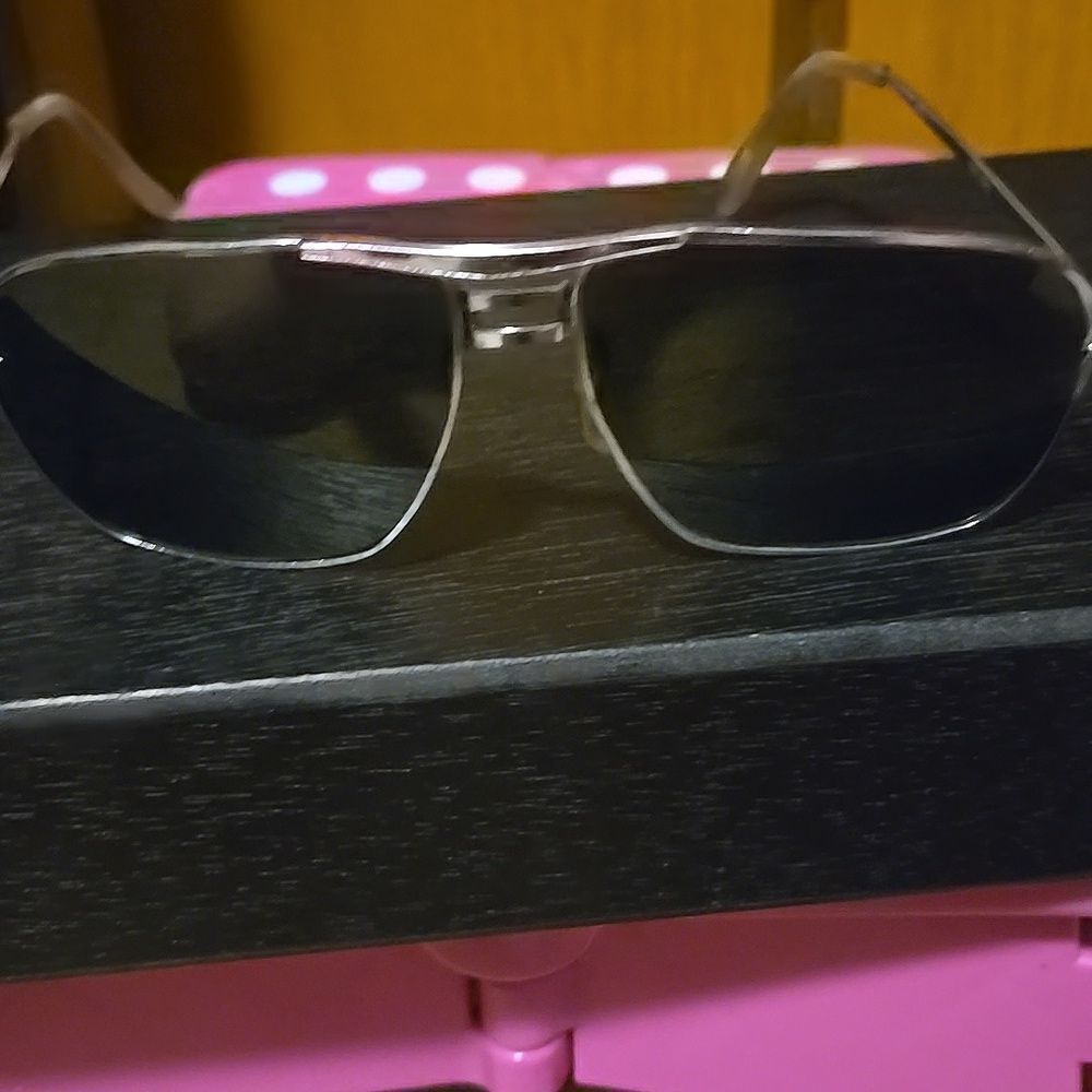 Sunnies Vintage As Is Unisex Women Men Sunglasses Sun Vacation Avaitor Gray Blac - Picture 3 of 16